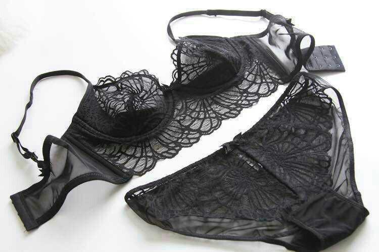 Sexy Thong Bra Set Women's Solid Color Lace Women Underwear Set Bra and Panty  Set (Color : Black, Cup Size : 80C) : : Clothing, Shoes &  Accessories